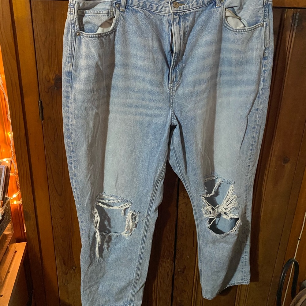 PLUS SIZE AMERICAN EAGLE JEANS